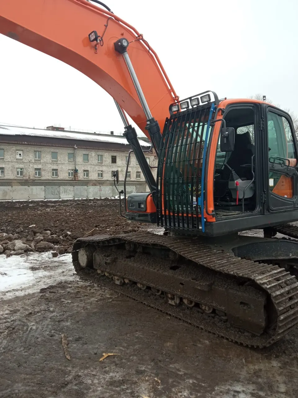 Защита стёкол и кабины экскаватора DOOSAN, DEVELON — фото 3