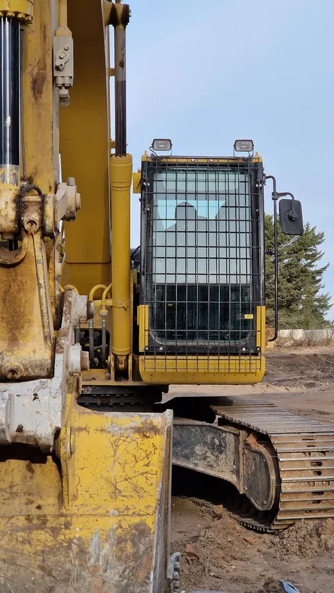 Защита стёкол и кабины экскаватора KOMATSU